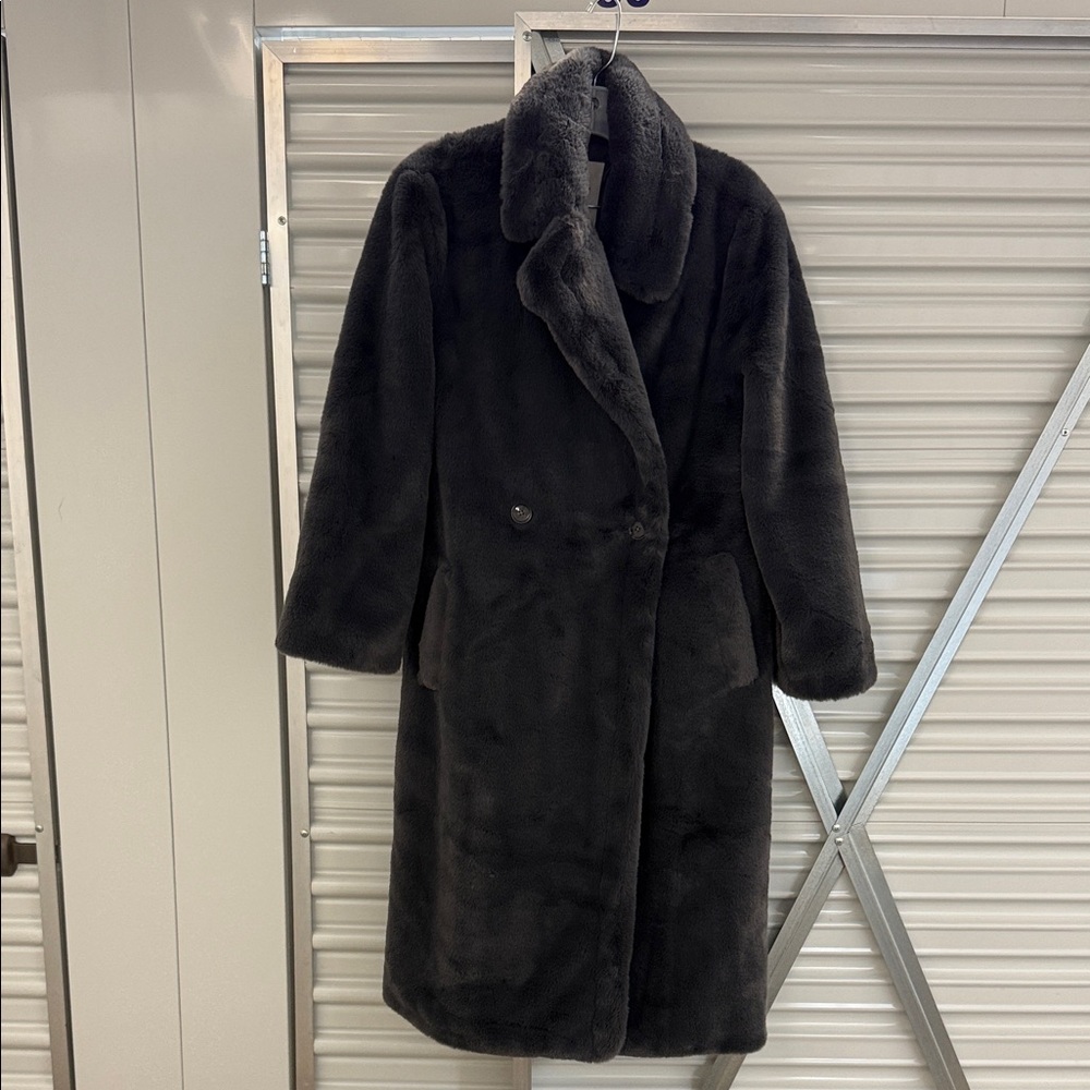 Abercrombie Dark Gray Faux Fur Coat - Picture 4 of 4